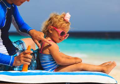 Napozási aranyszabályok szülőknek