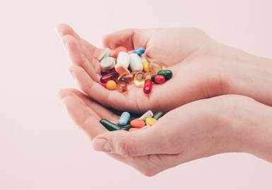 Milyen gyógyszerek rombolják még a bélflórát?